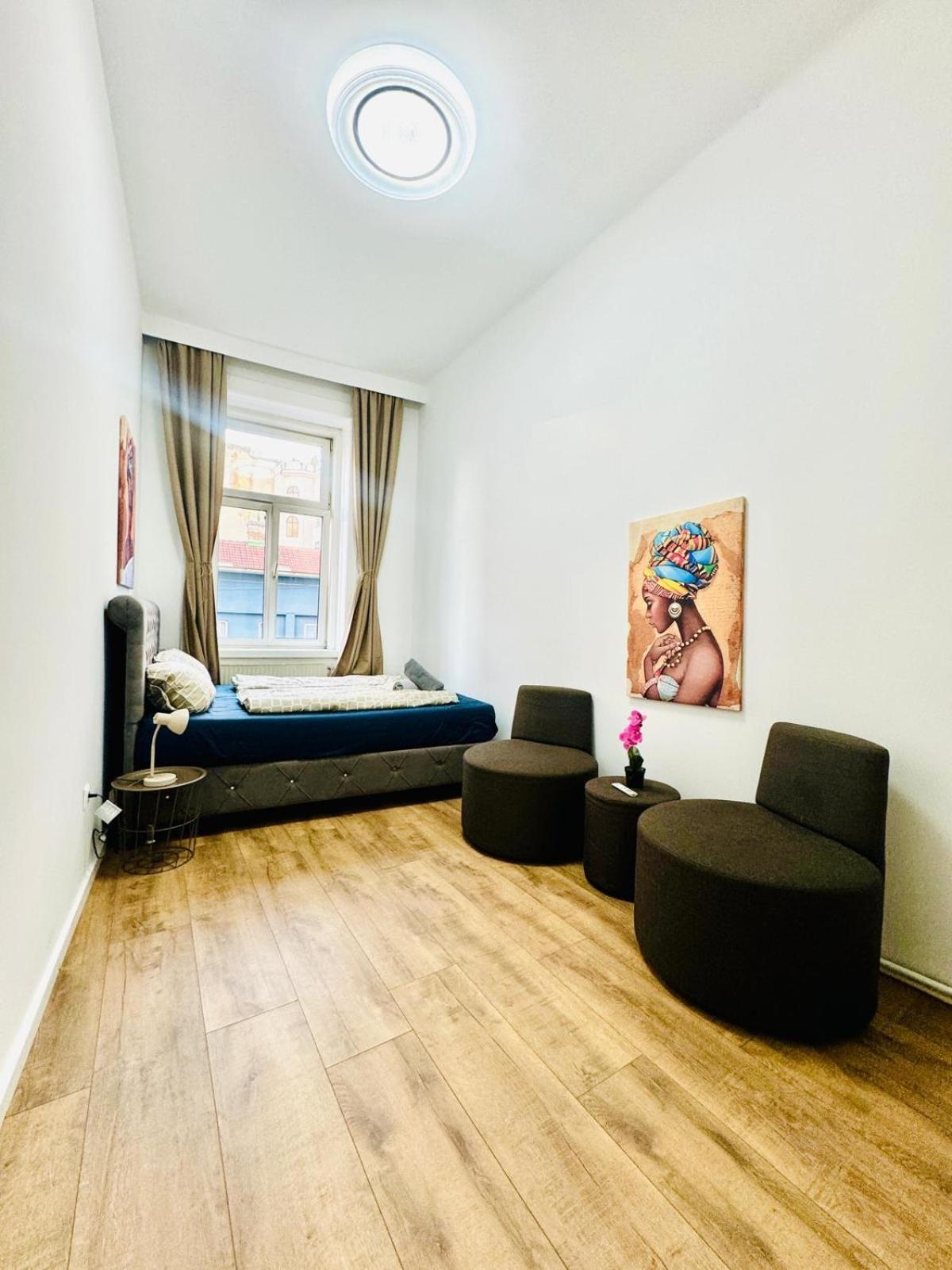 Cozy 9Br Shared Apartment, Only 12Min Walk To Augarten Vienna Esterno foto