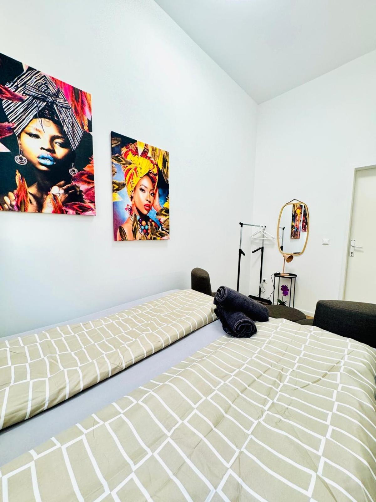 Cozy 9Br Shared Apartment, Only 12Min Walk To Augarten Vienna Esterno foto