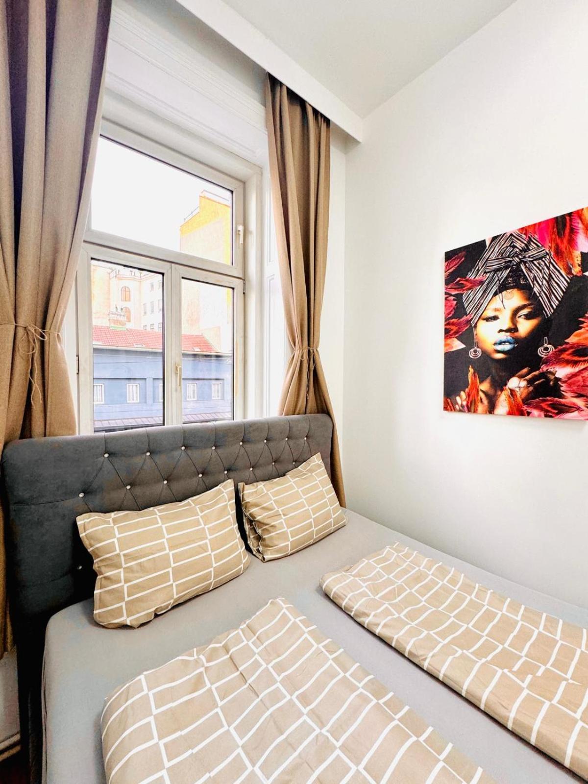 Cozy 9Br Shared Apartment, Only 12Min Walk To Augarten Vienna Esterno foto