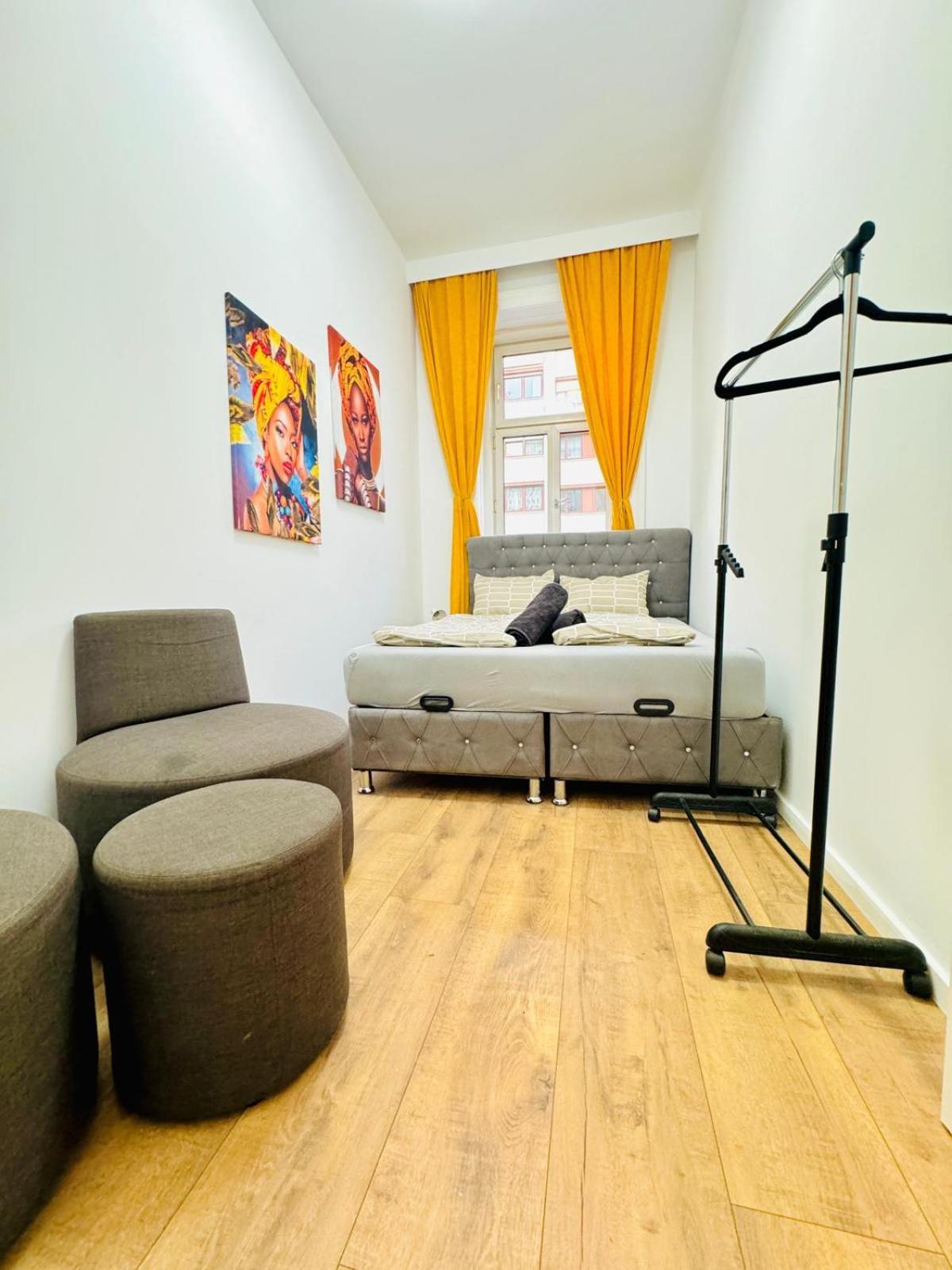 Cozy 9Br Shared Apartment, Only 12Min Walk To Augarten Vienna Esterno foto