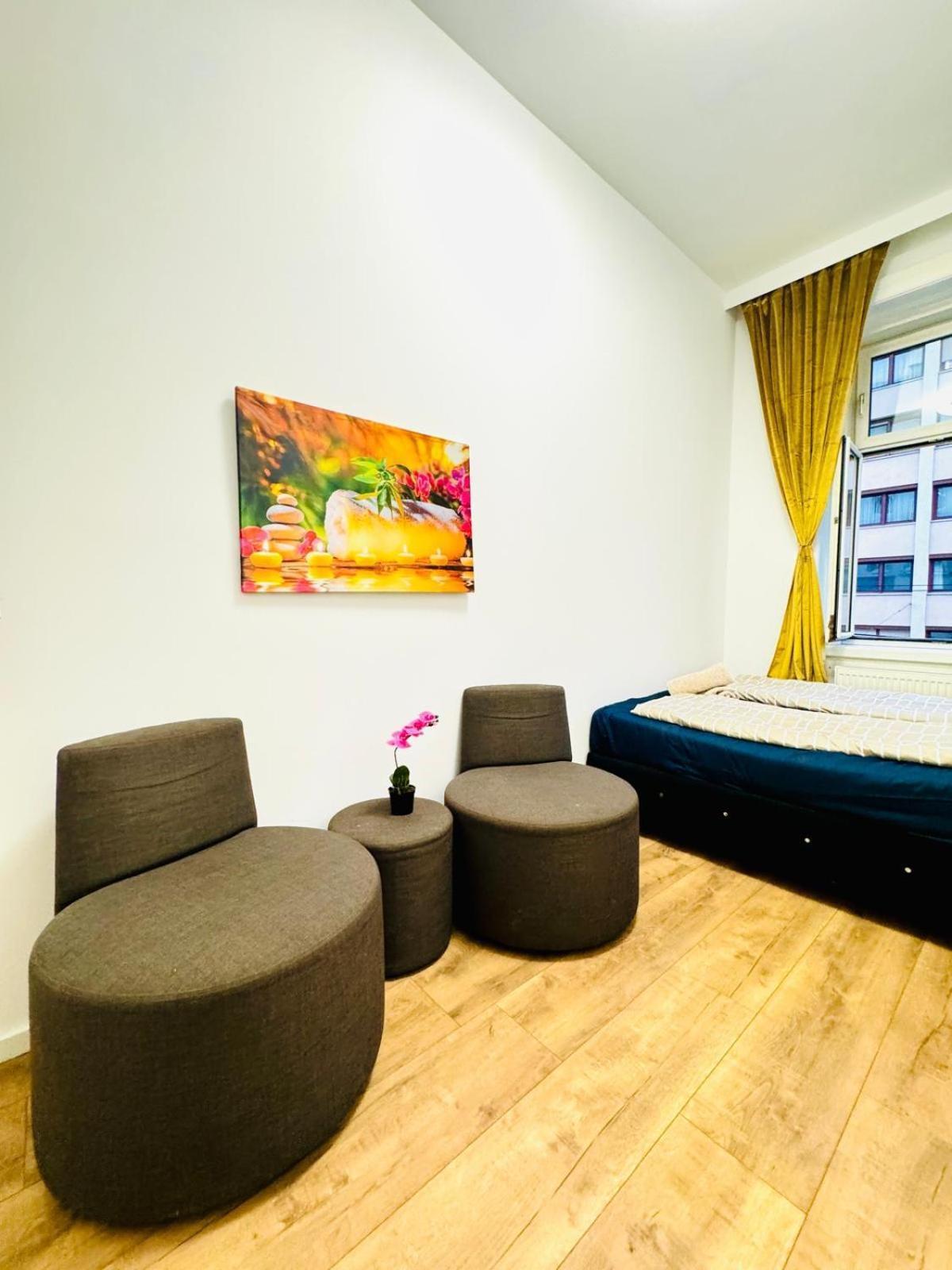 Cozy 9Br Shared Apartment, Only 12Min Walk To Augarten Vienna Esterno foto