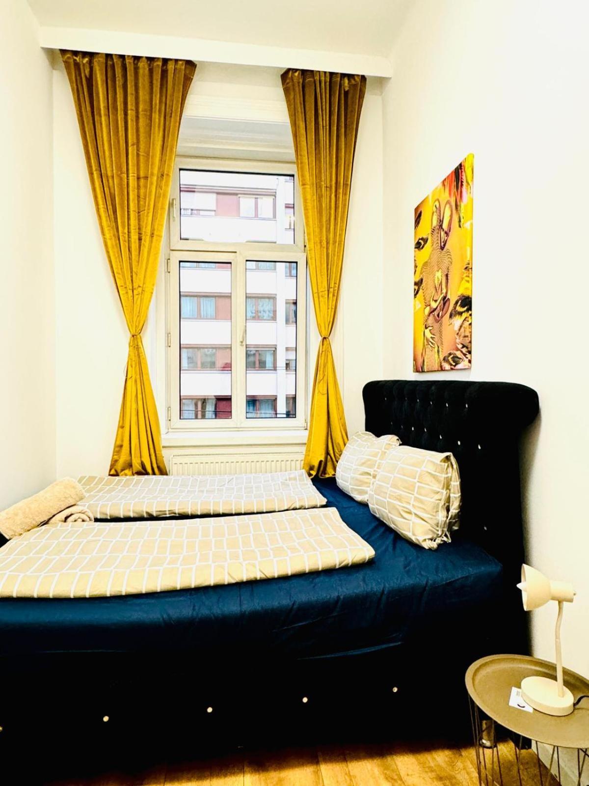 Cozy 9Br Shared Apartment, Only 12Min Walk To Augarten Vienna Esterno foto