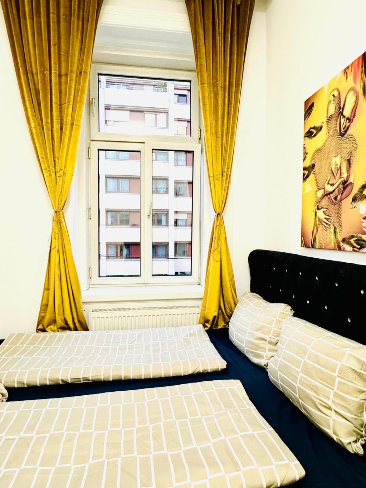 Cozy 9Br Shared Apartment, Only 12Min Walk To Augarten Vienna Esterno foto