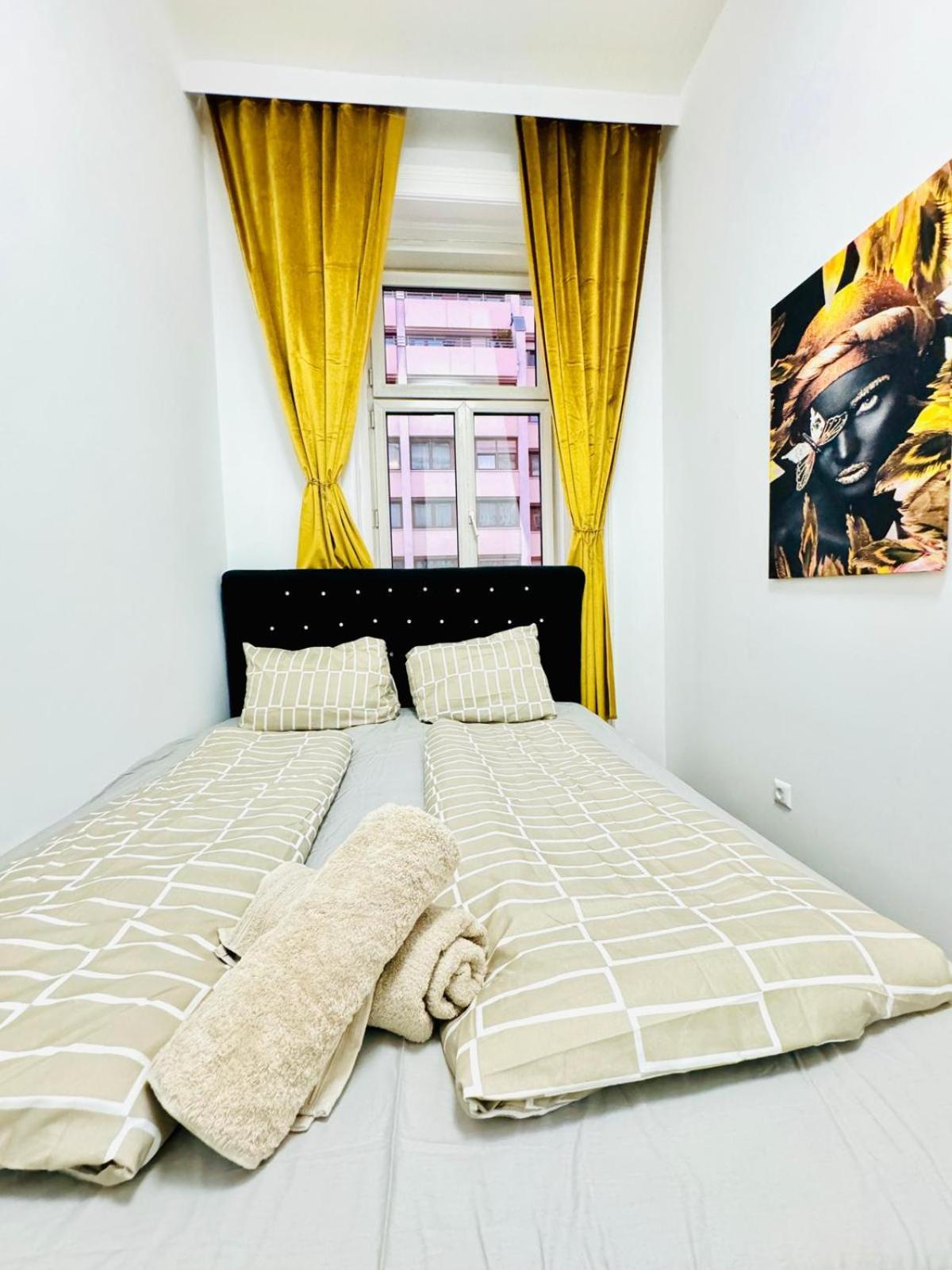 Cozy 9Br Shared Apartment, Only 12Min Walk To Augarten Vienna Esterno foto