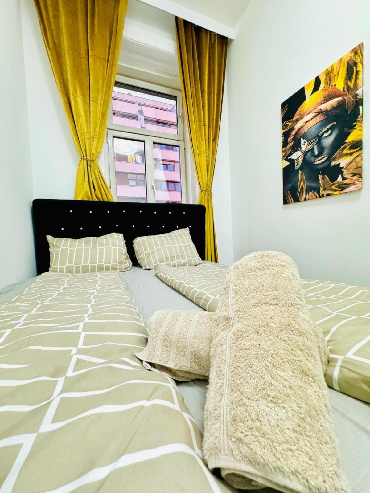 Cozy 9Br Shared Apartment, Only 12Min Walk To Augarten Vienna Esterno foto