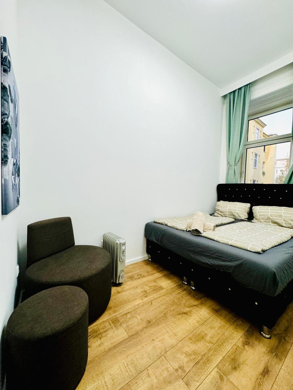 Cozy 9Br Shared Apartment, Only 12Min Walk To Augarten Vienna Esterno foto